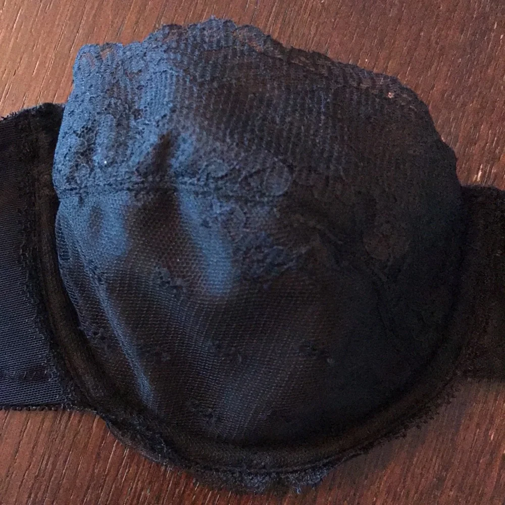 Vintage bra black lace Vanity Fair 36A strapless